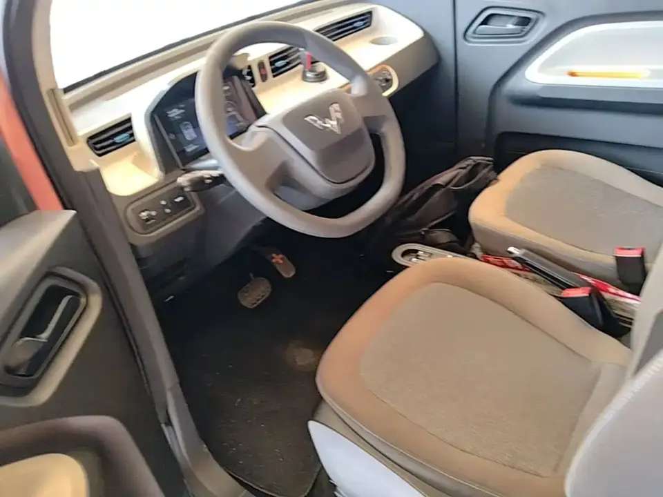Wuling MINIEV