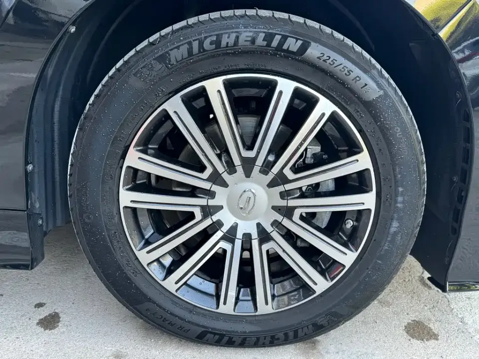 GAC Trumpchi M8