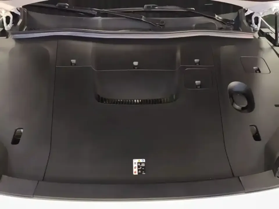Nio EC6