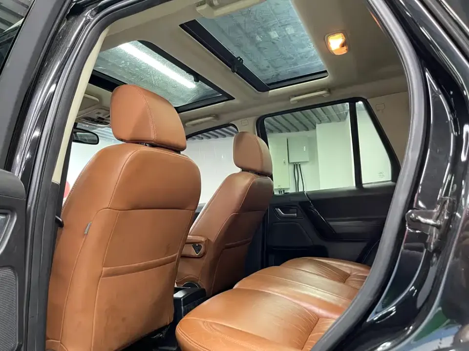 Land Rover Freelander 2