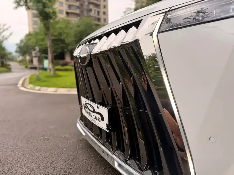 GAC Trumpchi M8