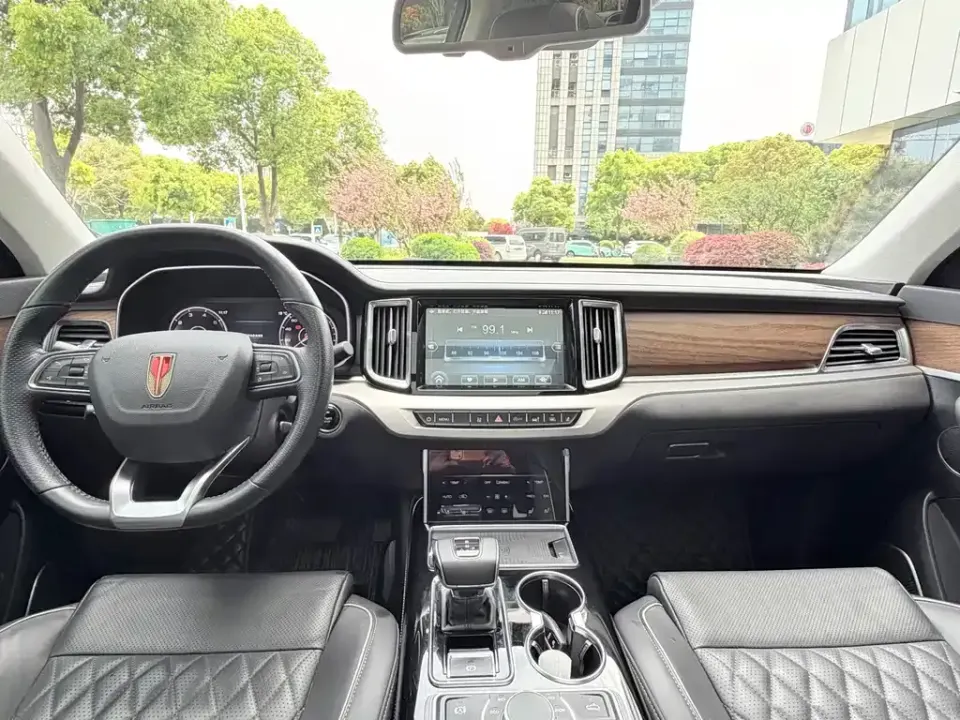 Hongqi Hongqi HS7