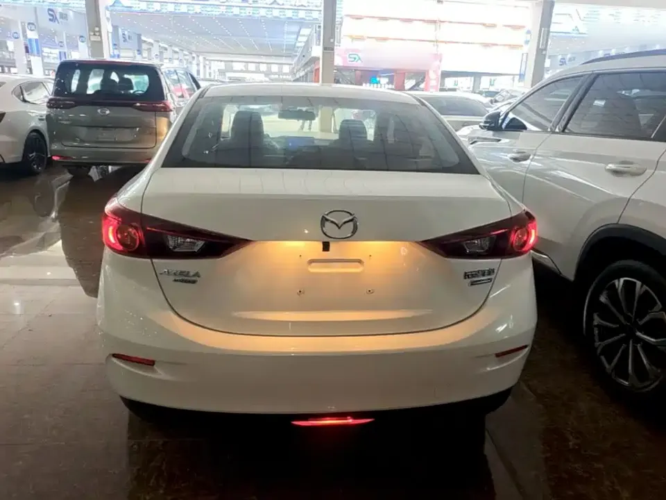Mazda 3 Axela