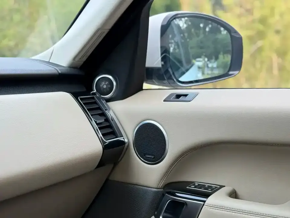 Land Rover Sport