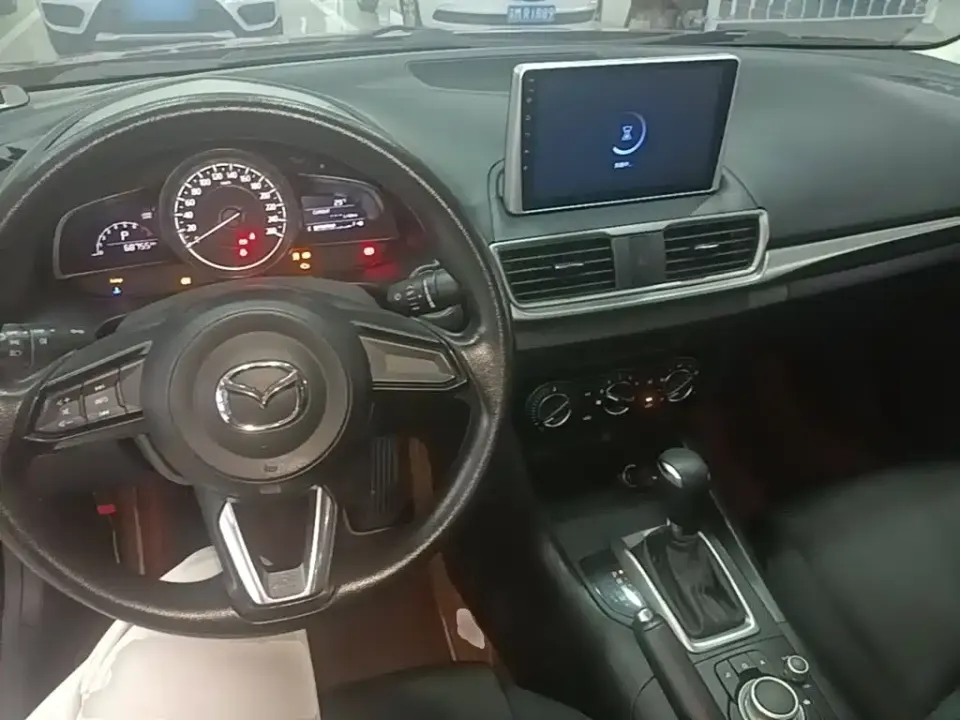 Mazda 3 Axela