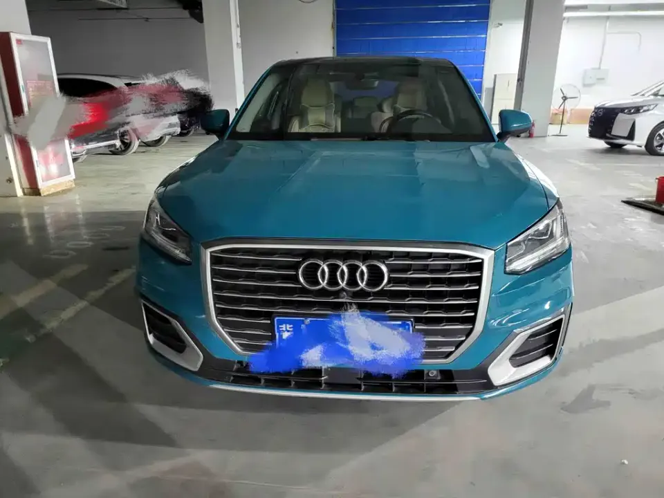 Audi Q2L