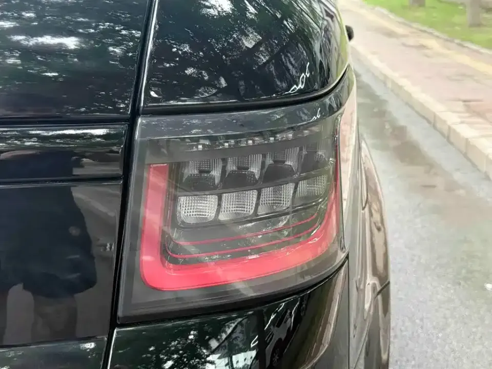 Land Rover Sport