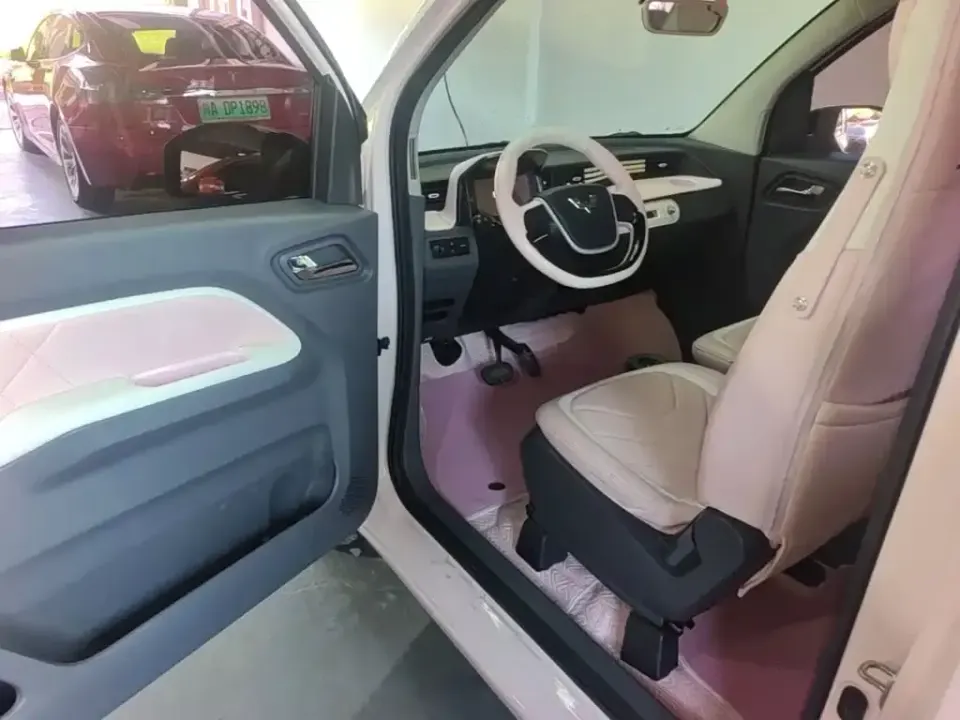 Wuling MINIEV