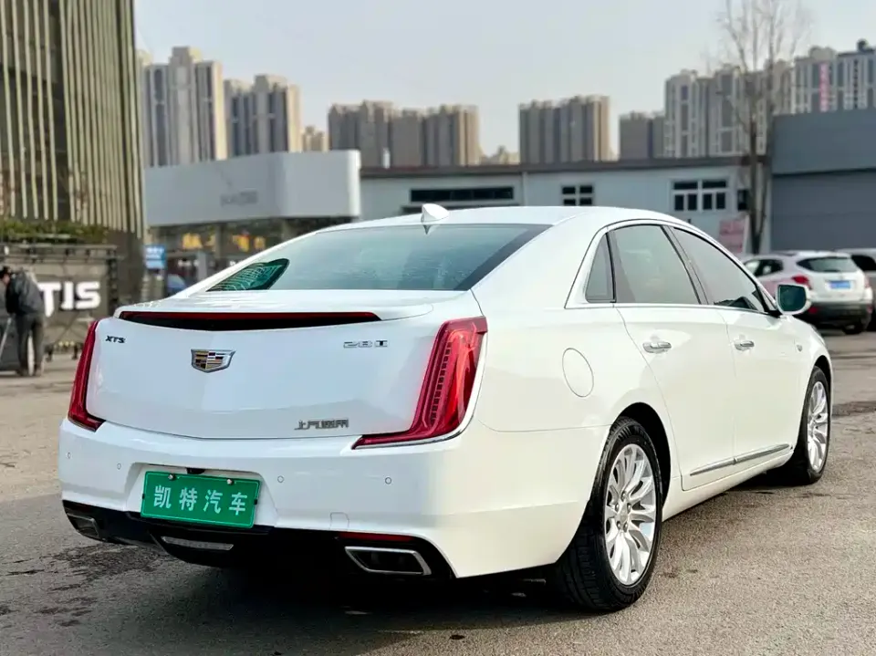 Cadillac XTS