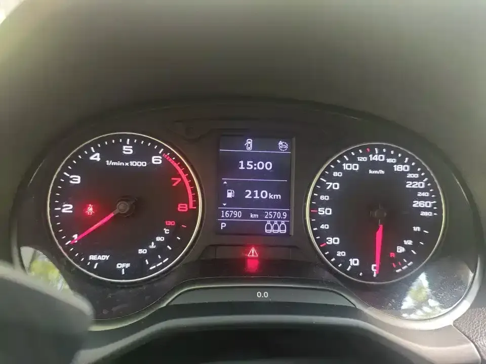 Audi Q2L