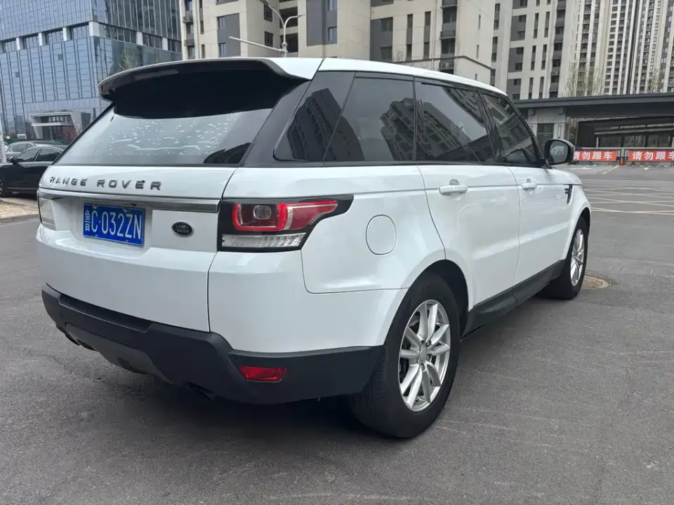 Land Rover Sport