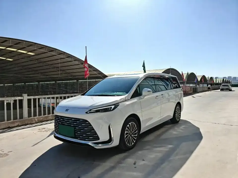 Buick GL8 Hybrid