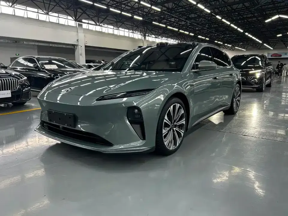 Nio ET5T