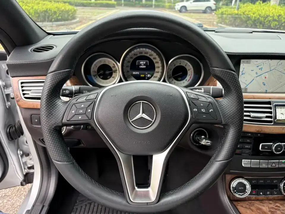 Mercedes-Benz CLS