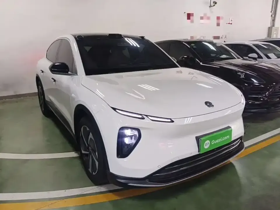 Nio EC6