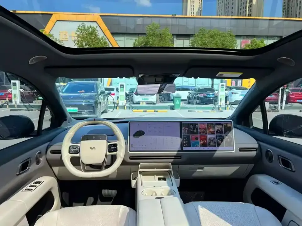 Li Li i6
