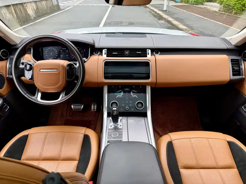 Land Rover Sport