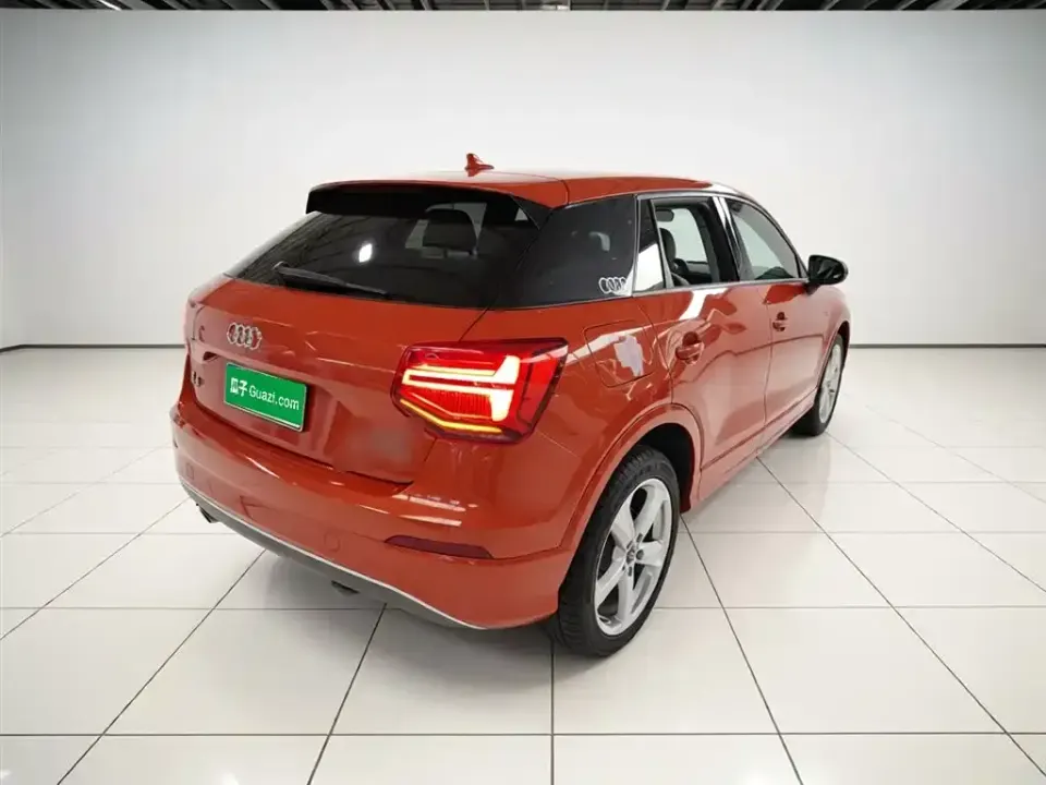 Audi Q2L
