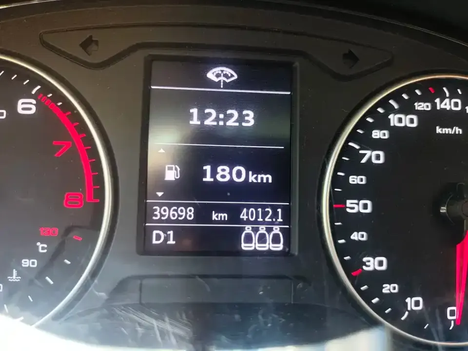 Audi Q2L