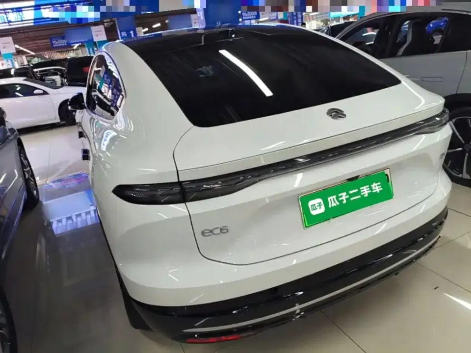Nio EC6