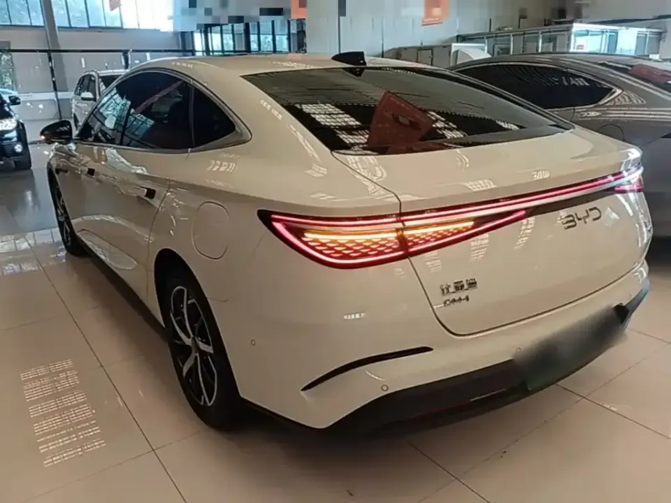 BYD Seal 07 DM-i