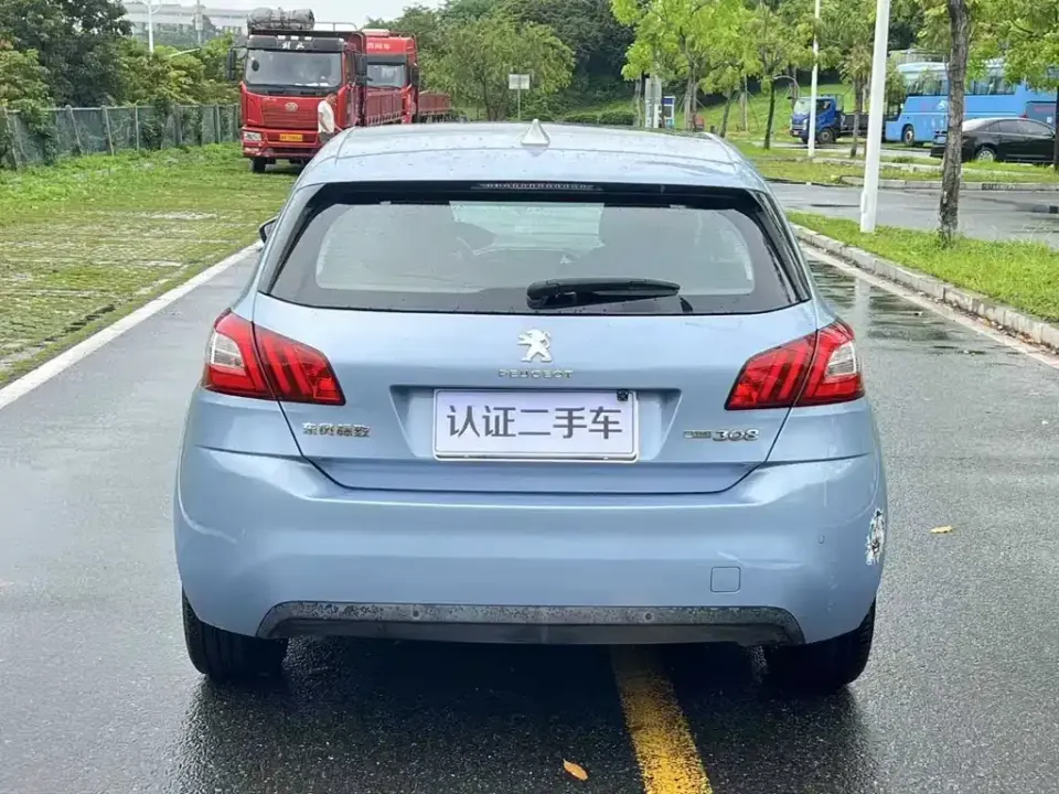 Peugeot 308S