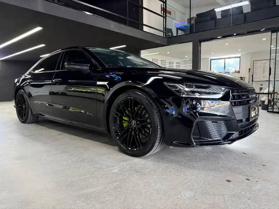 Audi A7L