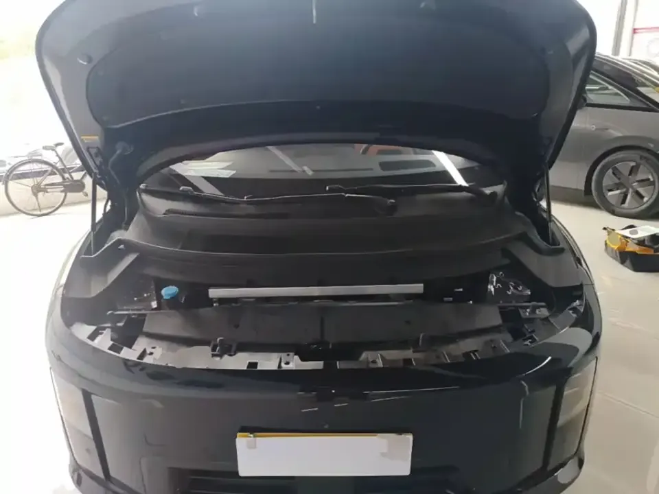 Li Li i8