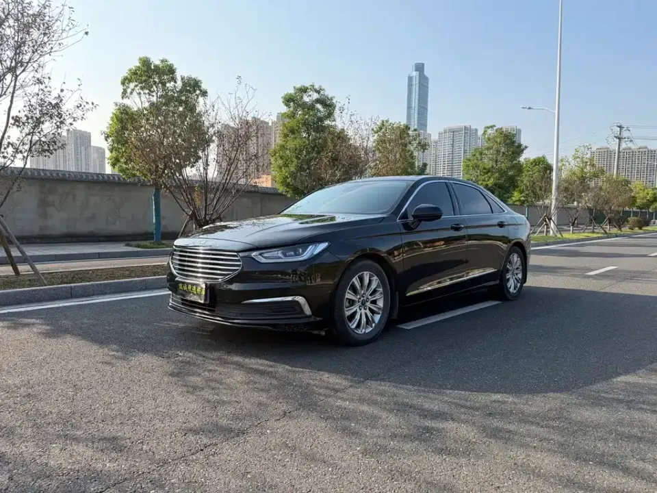 Ford Taurus