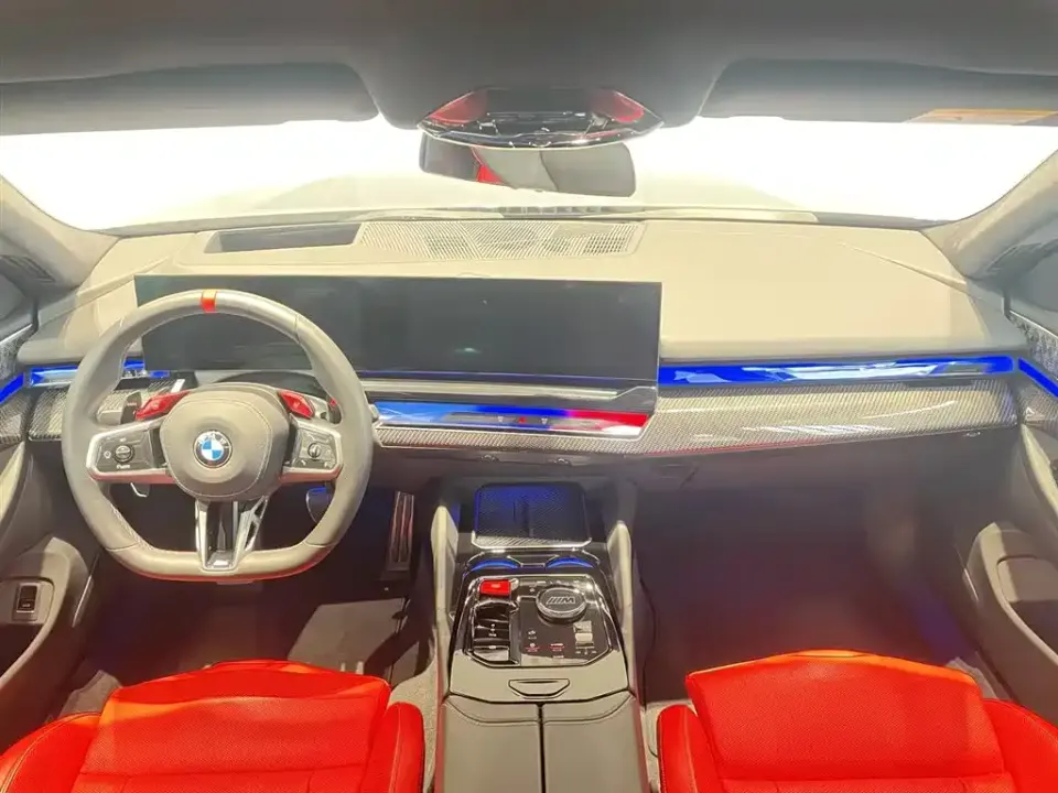 BMW M5 New Energy