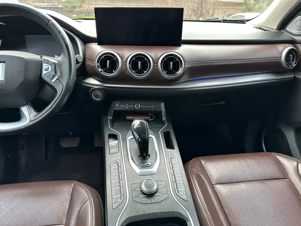 WEY Wey VV6