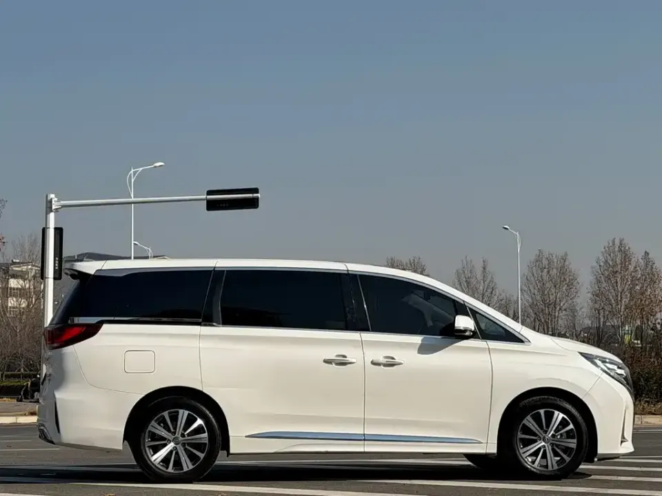 GAC Trumpchi M8