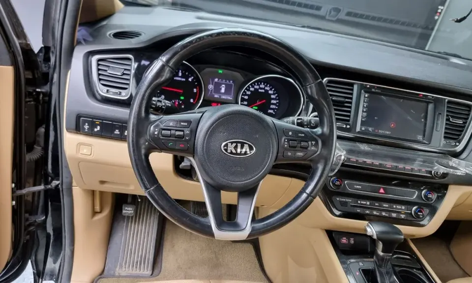 Kia Canival