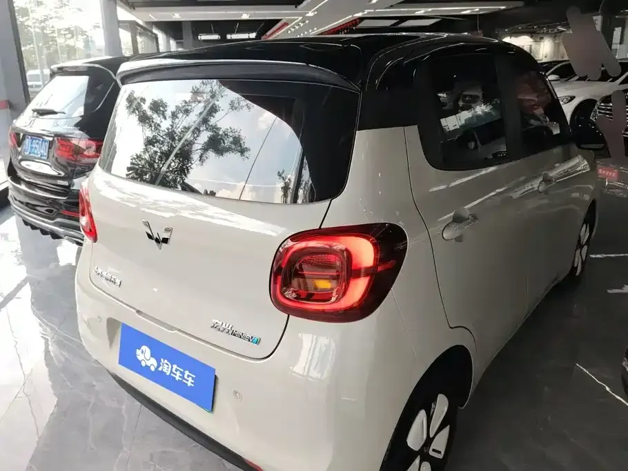 Wuling MINIEV