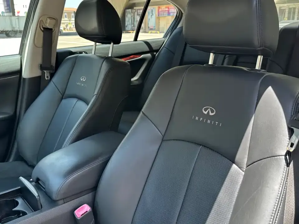 Infiniti G