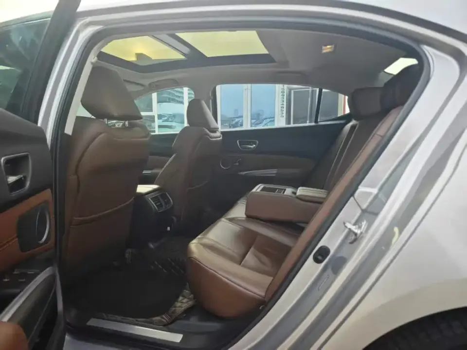 Acura TLX-L