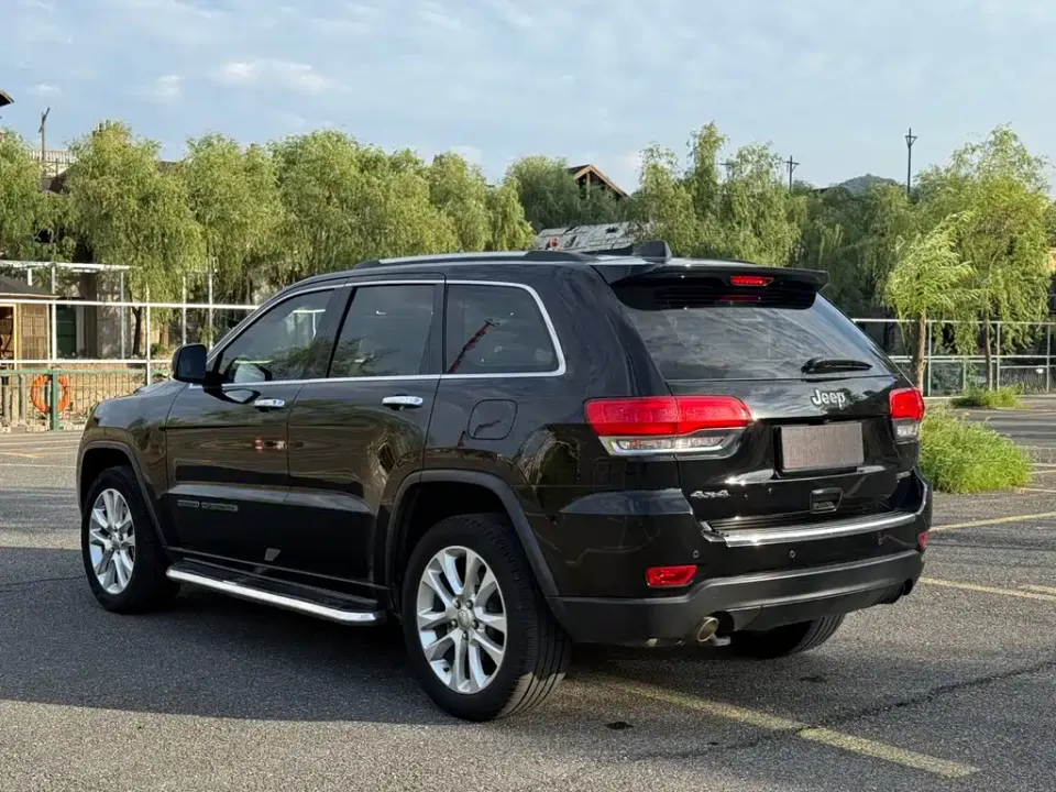Jeep Grand Cherokee (Import)