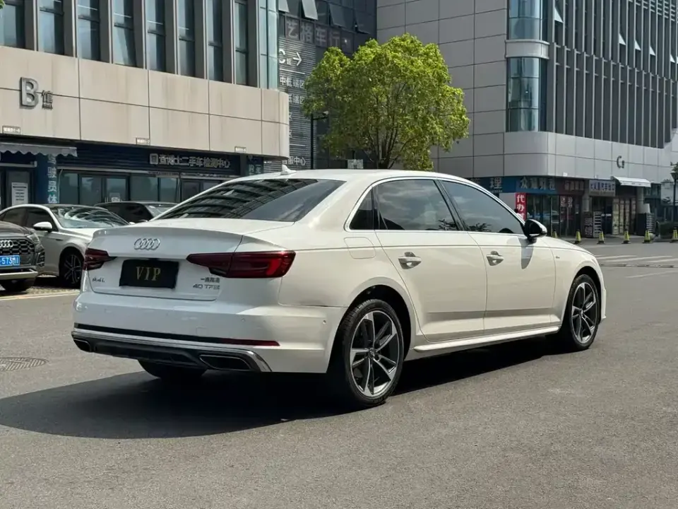 Audi A4L