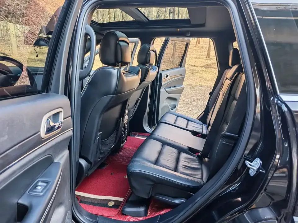 Jeep Grand Cherokee (Import)