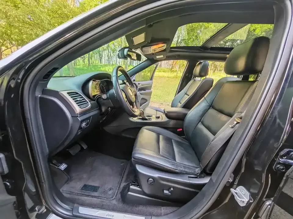Jeep Grand Cherokee (Import)