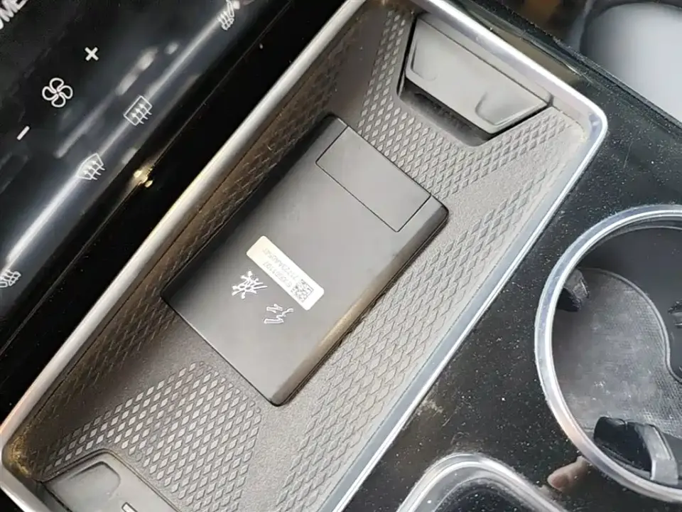 Hongqi Hongqi HS7