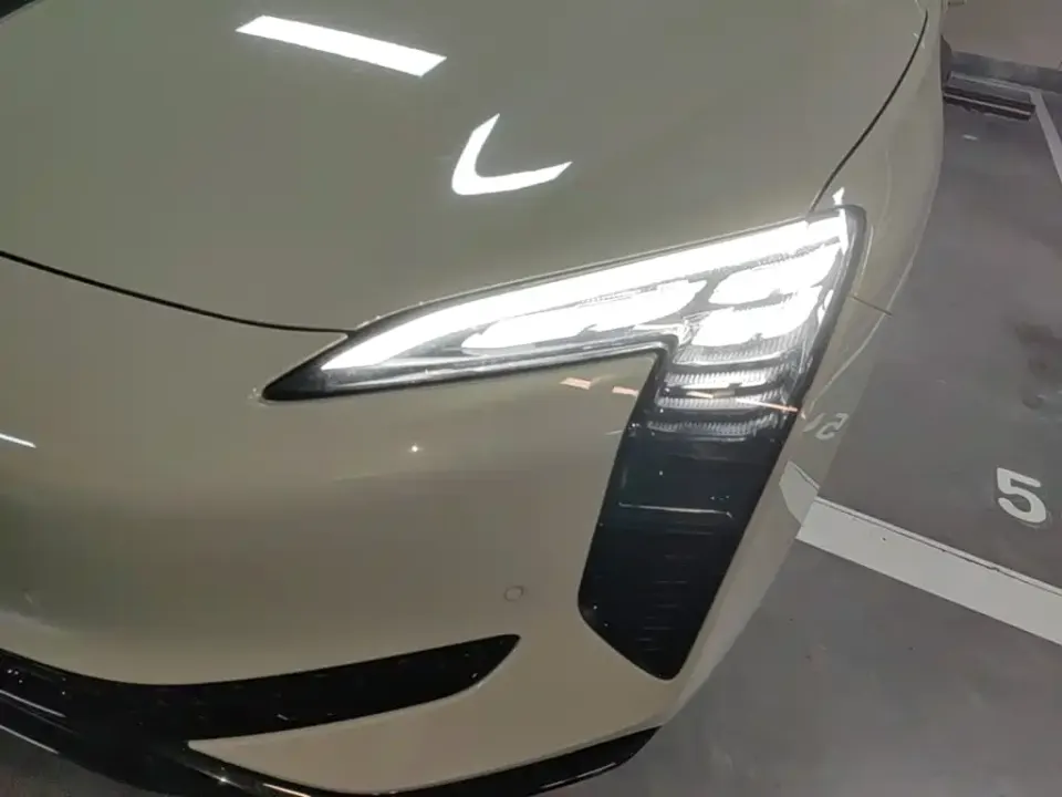 Hongqi Hongqi EH7