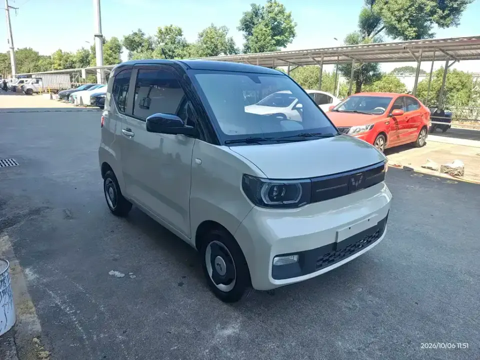 Wuling MINIEV