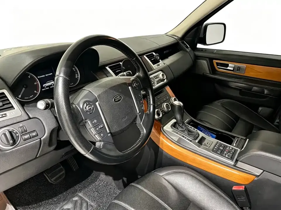 Land Rover Sport