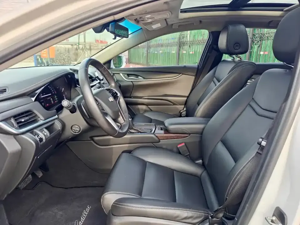 Cadillac XTS