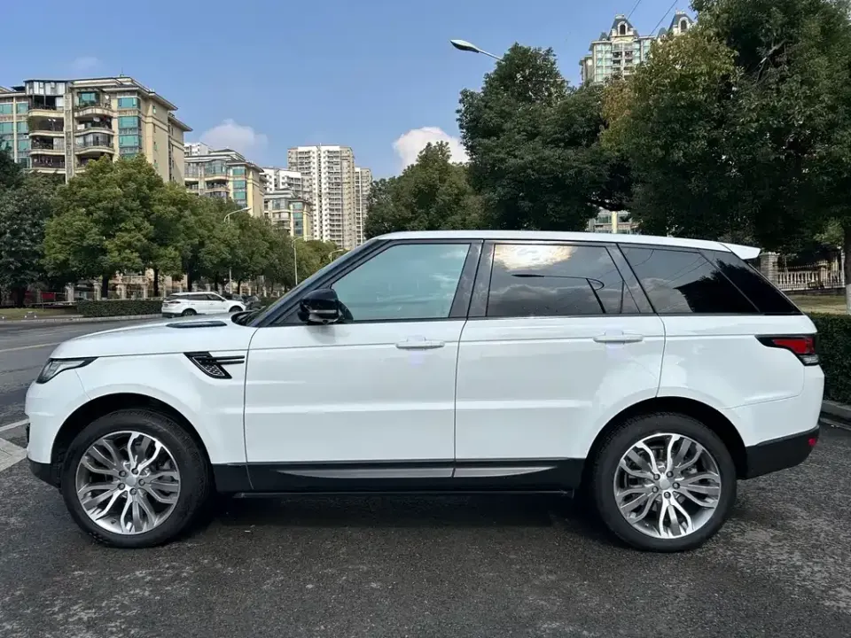 Land Rover Sport