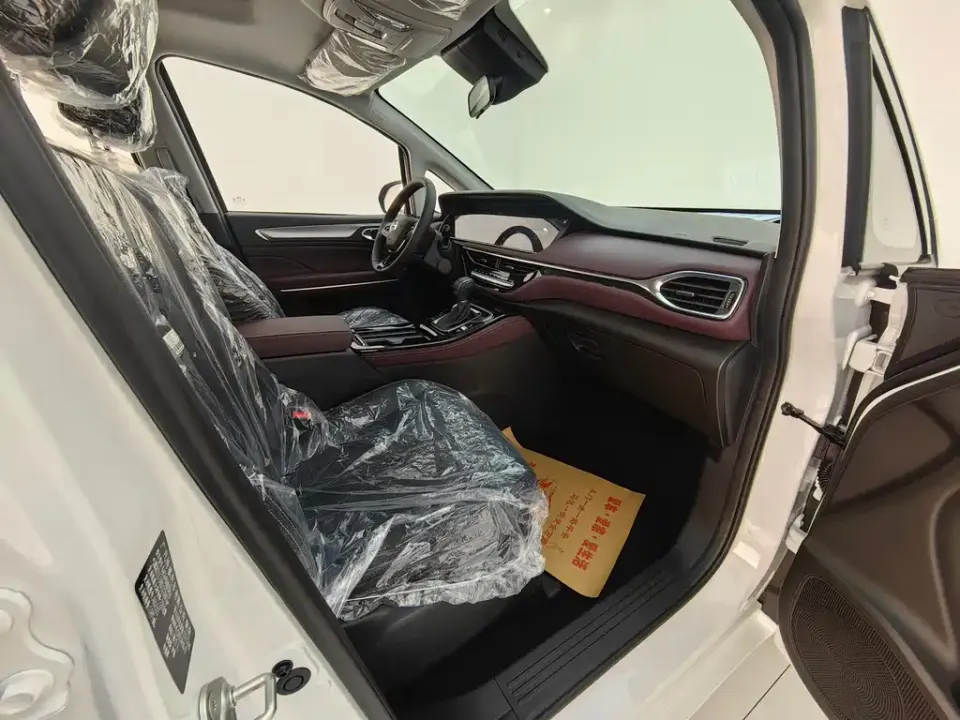 GAC Trumpchi M6