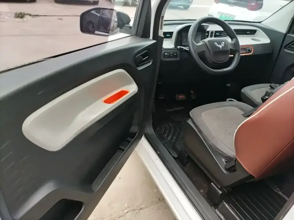 Wuling MINIEV
