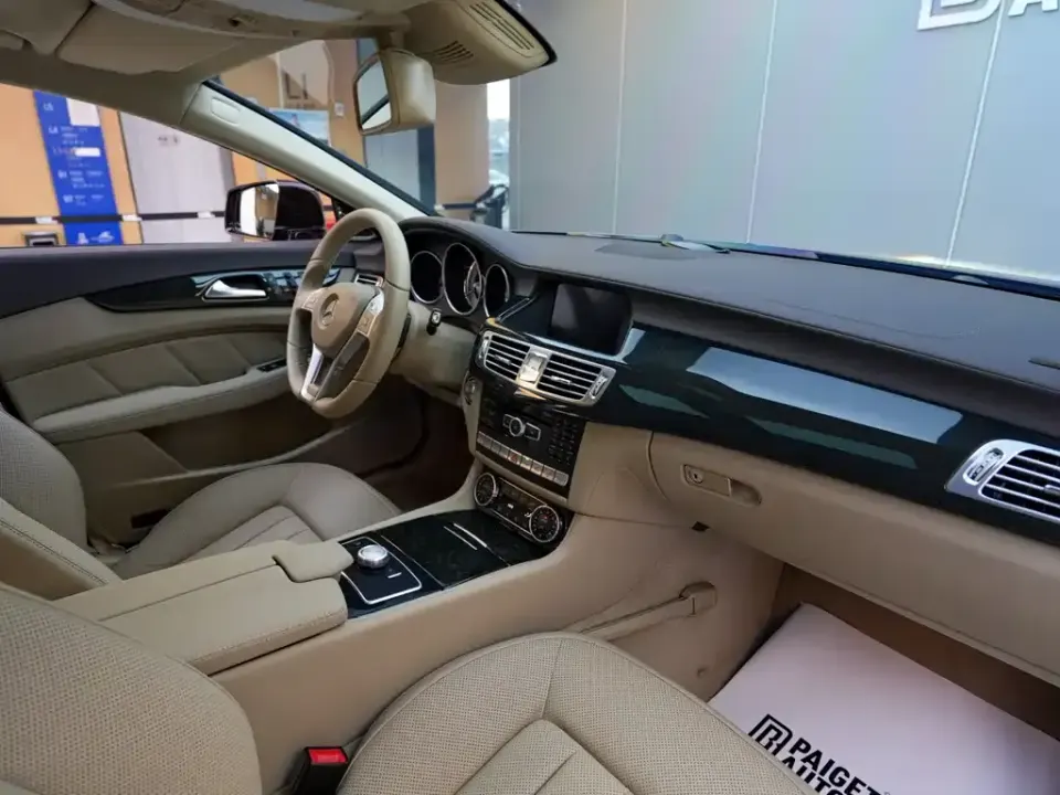 Mercedes-Benz CLS