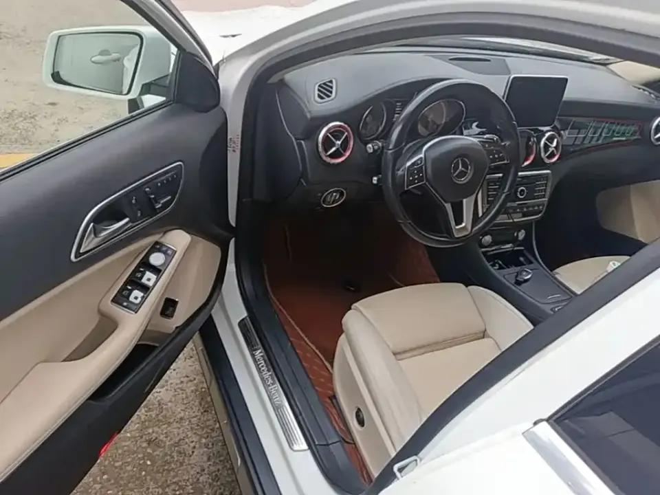 Mercedes-Benz GLA